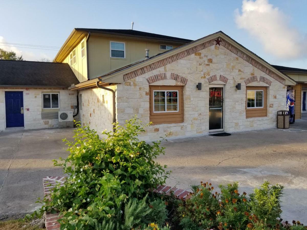 Lone Star Inn By Fairbridge Rosenberg Exterior foto